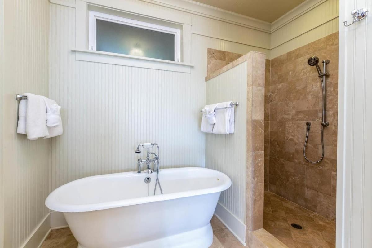 Beautiful Poolside Villa Open Layout With Pool Fitness And Beach Access Koloa Exterior photo